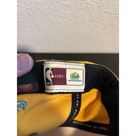 Seattle Super Sonics Logo Remix Snapback Hat by Mitchell & Ness - Picture 4 of 5